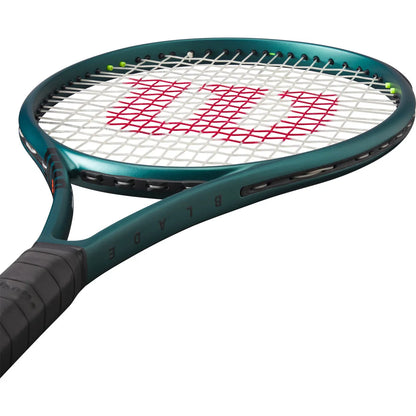 Wilson Blade 100 v9 Tennis Racket